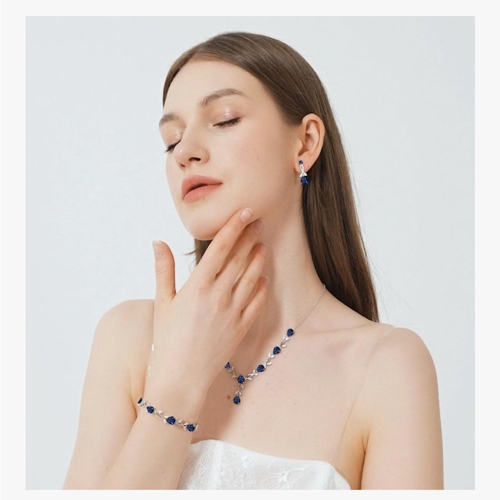 Amazon Blue and White Necklace with Teardrop Pendant